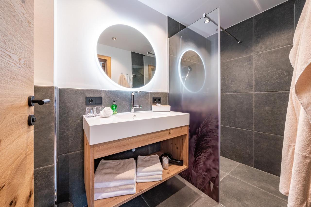 Schoenblick Appartements Tux Bagian luar foto