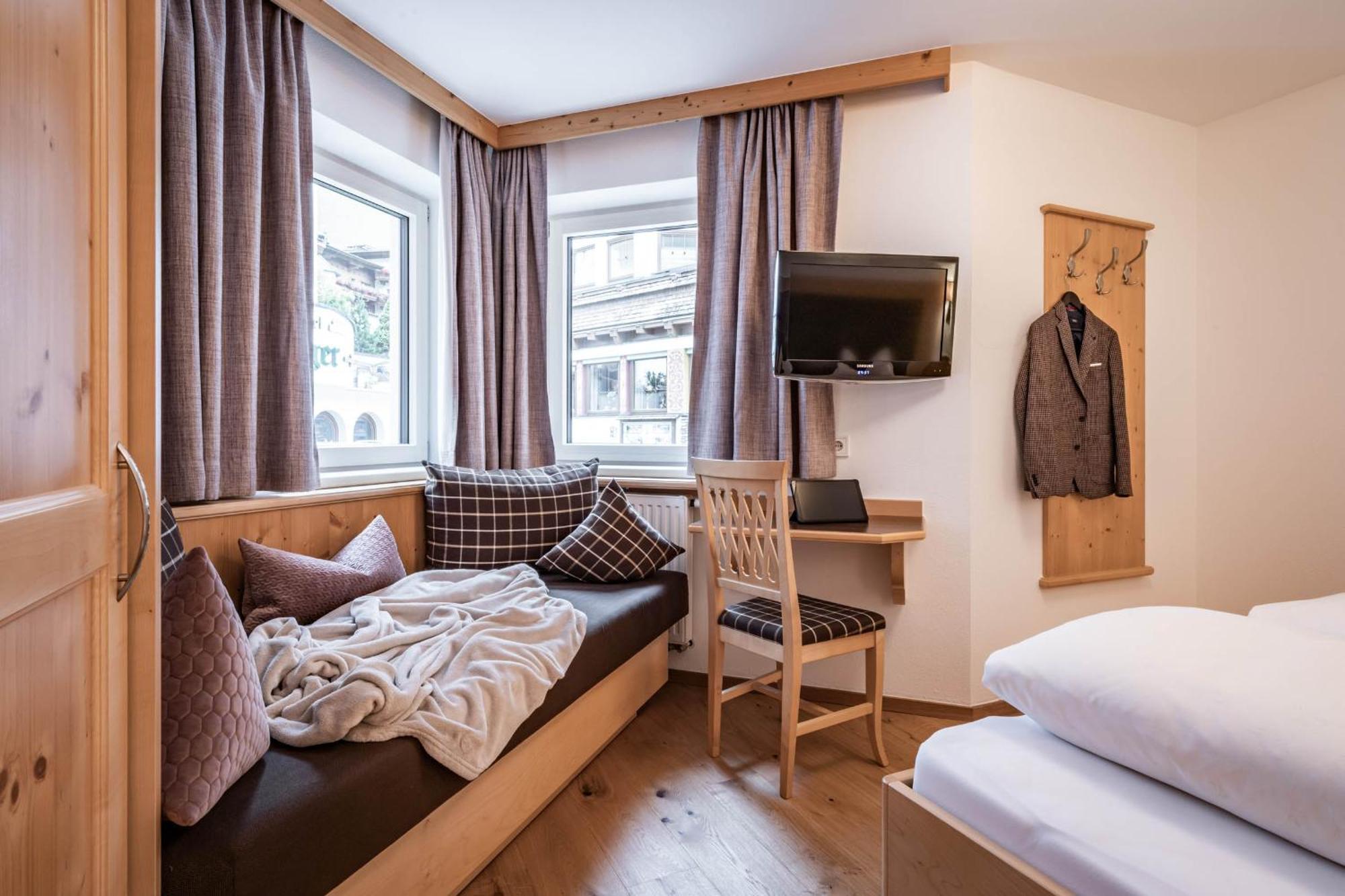 Schoenblick Appartements Tux Bagian luar foto