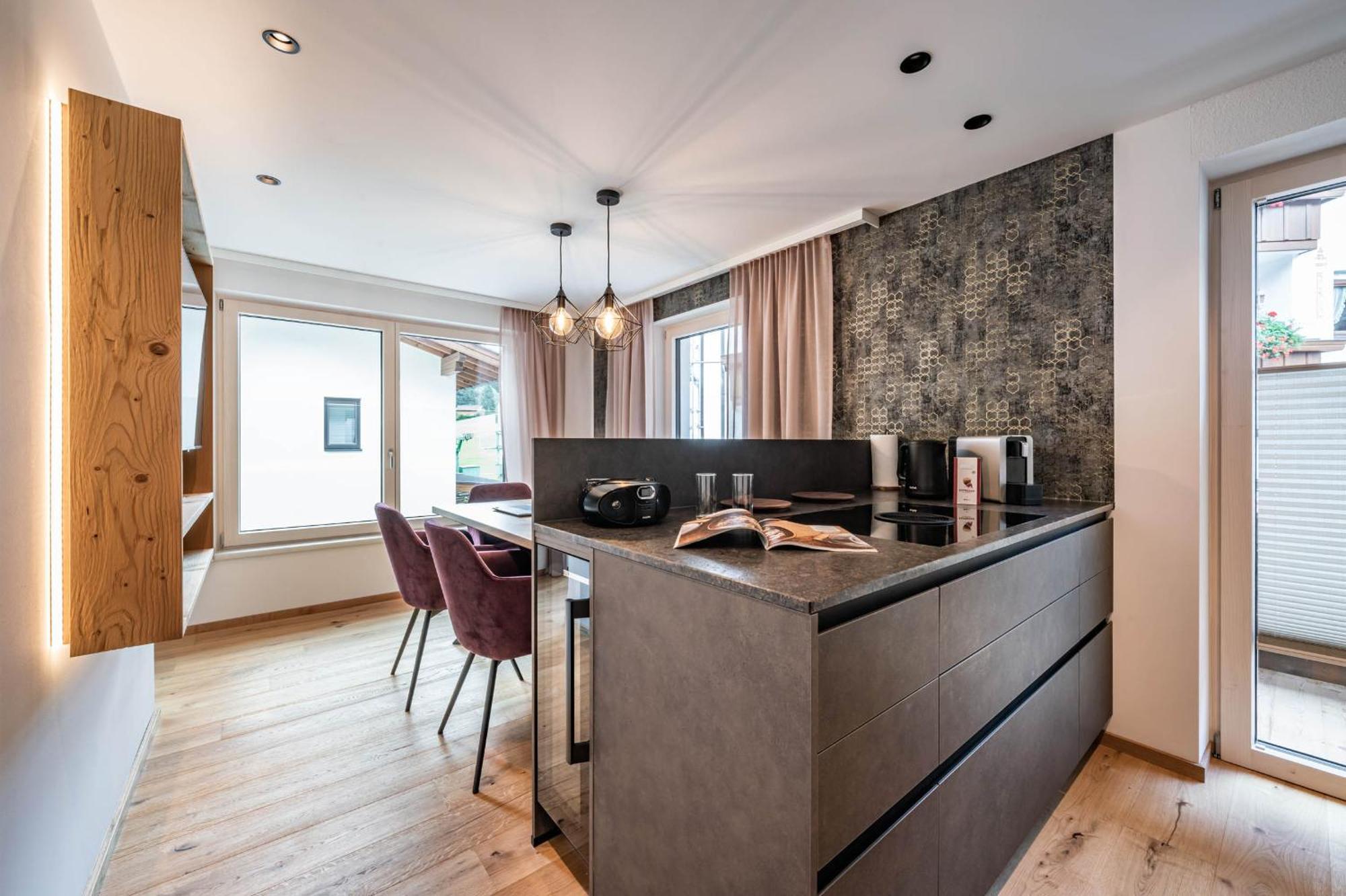 Schoenblick Appartements Tux Bagian luar foto