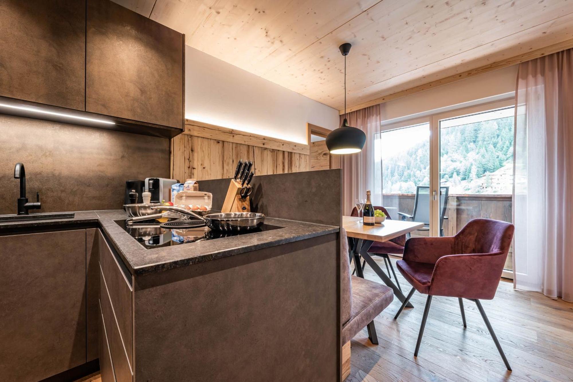 Schoenblick Appartements Tux Bagian luar foto