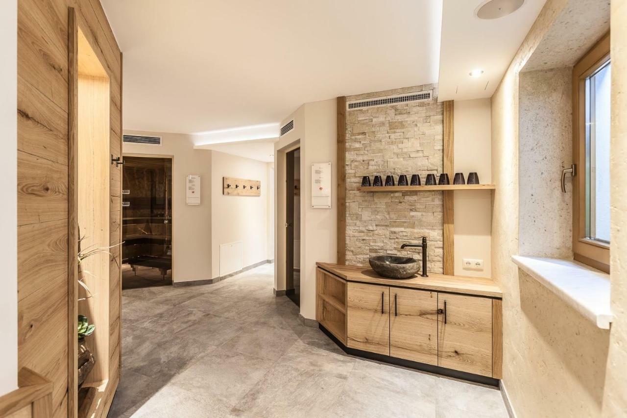 Schoenblick Appartements Tux Bagian luar foto