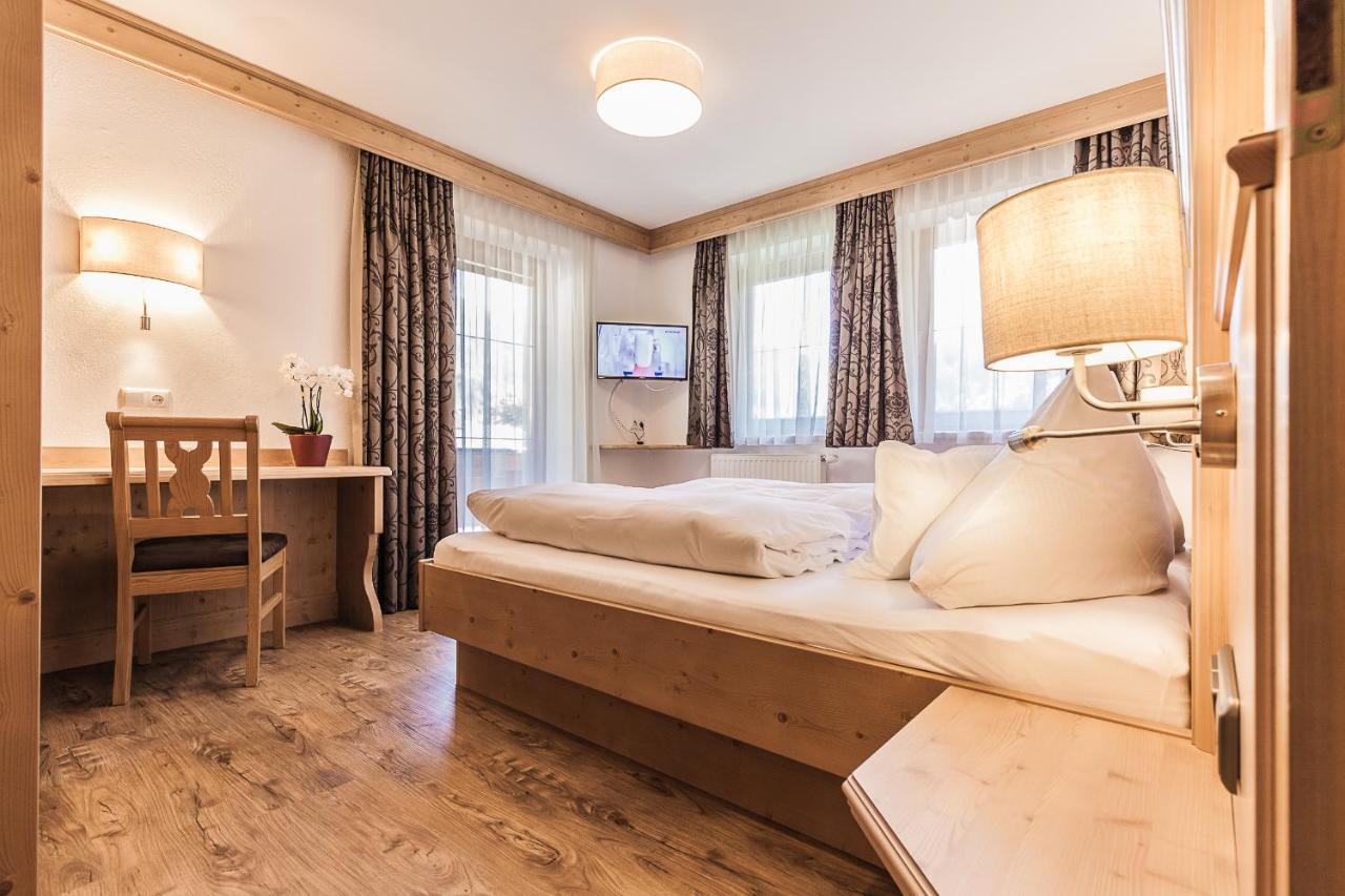 Schoenblick Appartements Tux Bagian luar foto